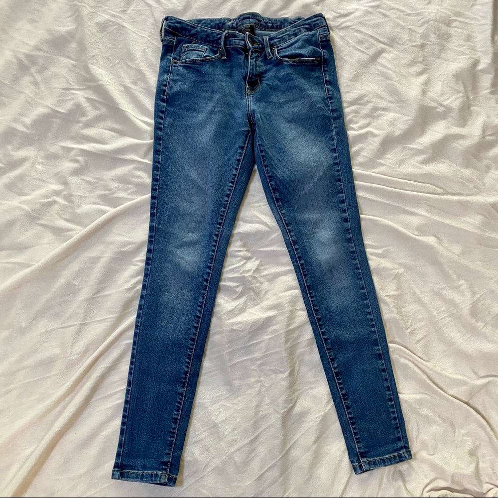 Mossimo mid rise power stretch jegging 2 short